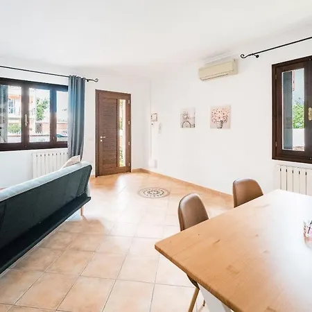 Guest house Niki's House Garden *