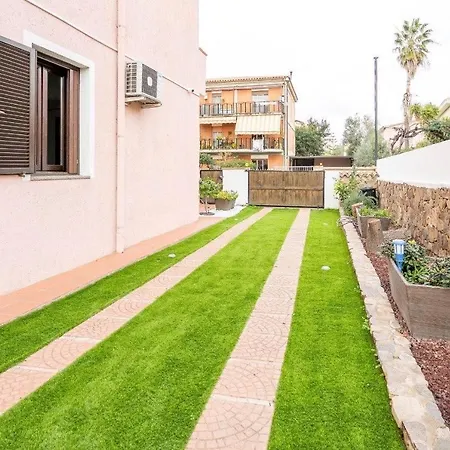 Niki's House Garden أولبيا